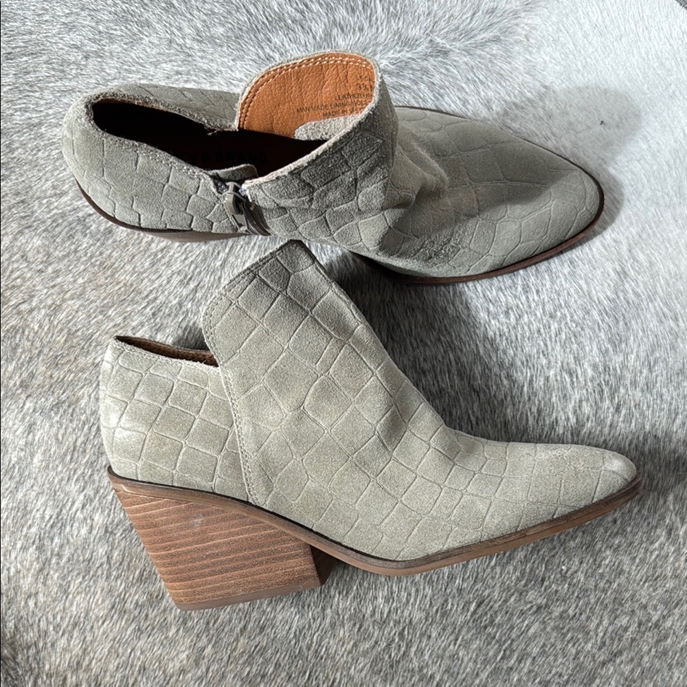 Lucky Brand Gray / Green Ankle Boots Size 9.5